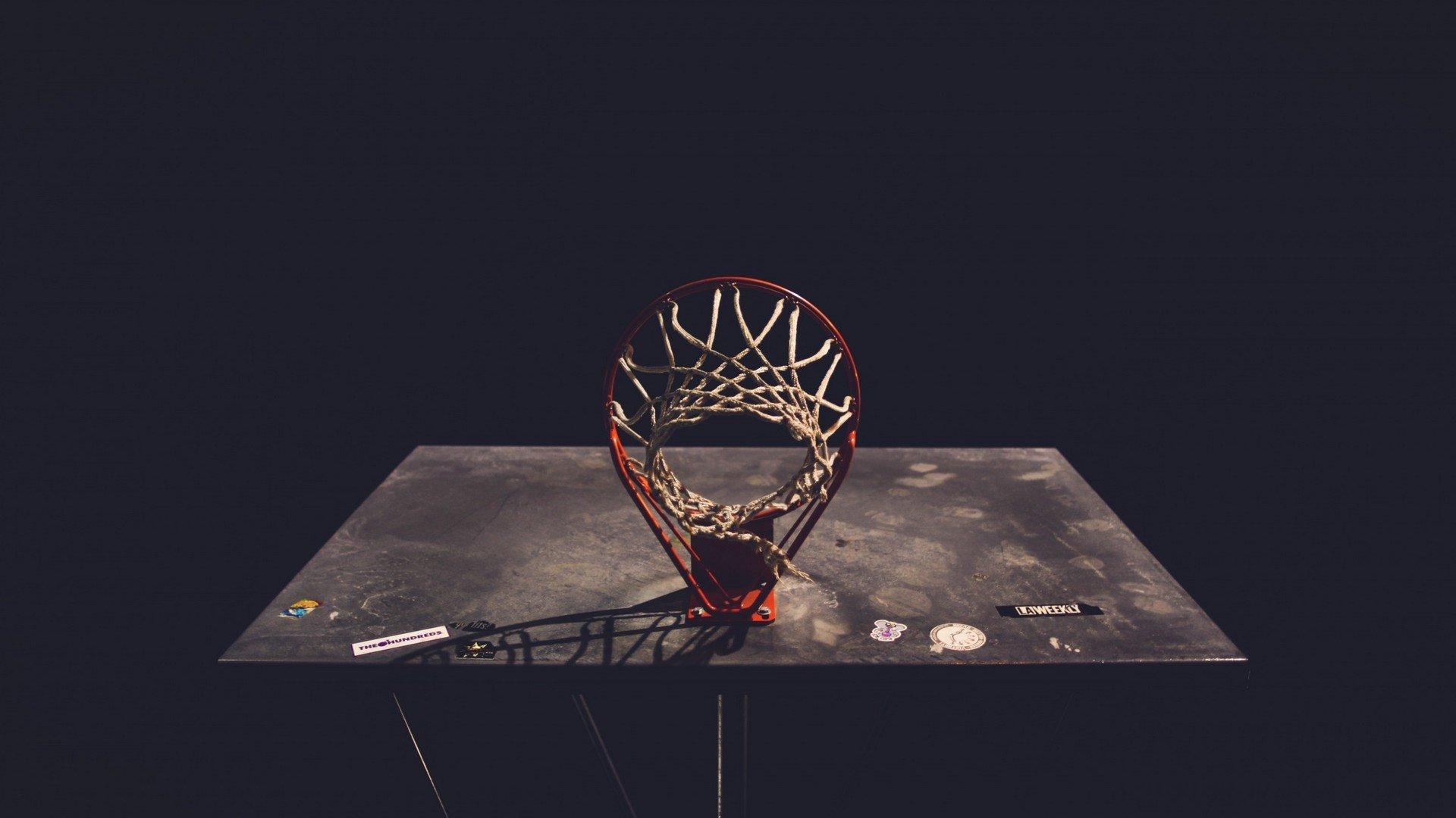 英超圣诞大战将至，赛程密集考验豪门，谁家征程最艰苦？